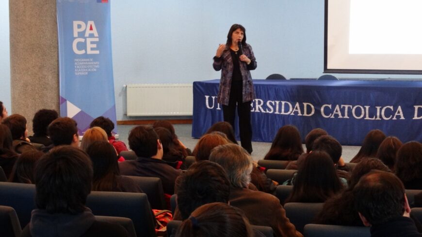 PROFESORES Y ESCOLARES APRENDIERON HERRAMIENTAS PARA FOMENTAR PARTICIPACIÓN EN SUS COMUNIDADES