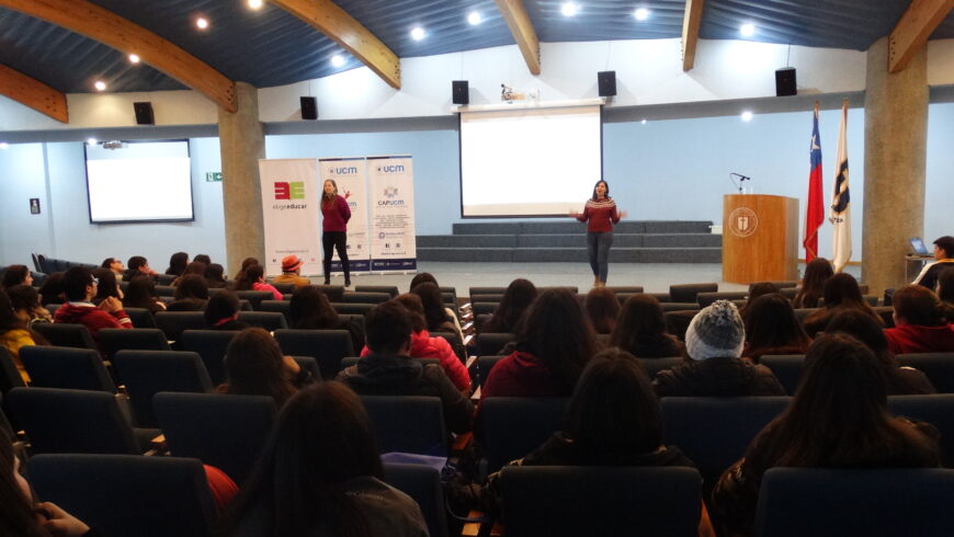 ESTUDIANTES DEL MAULE PARTICIPAN EN JORNADA SOBRE CARRERA DOCENTE
