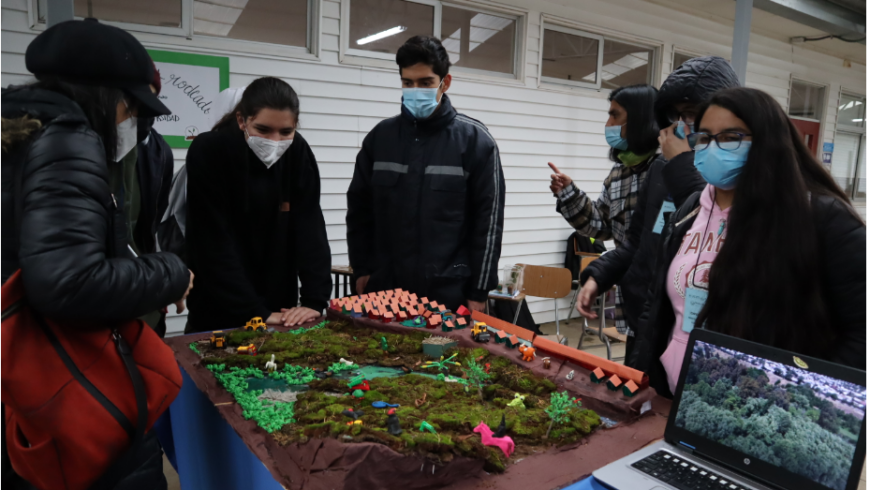ESTUDIANTES DEL PROGRAMA SEMILLA DE LA UCM COMPARTIERON LO APRENDIDO CON LA COMUNIDAD