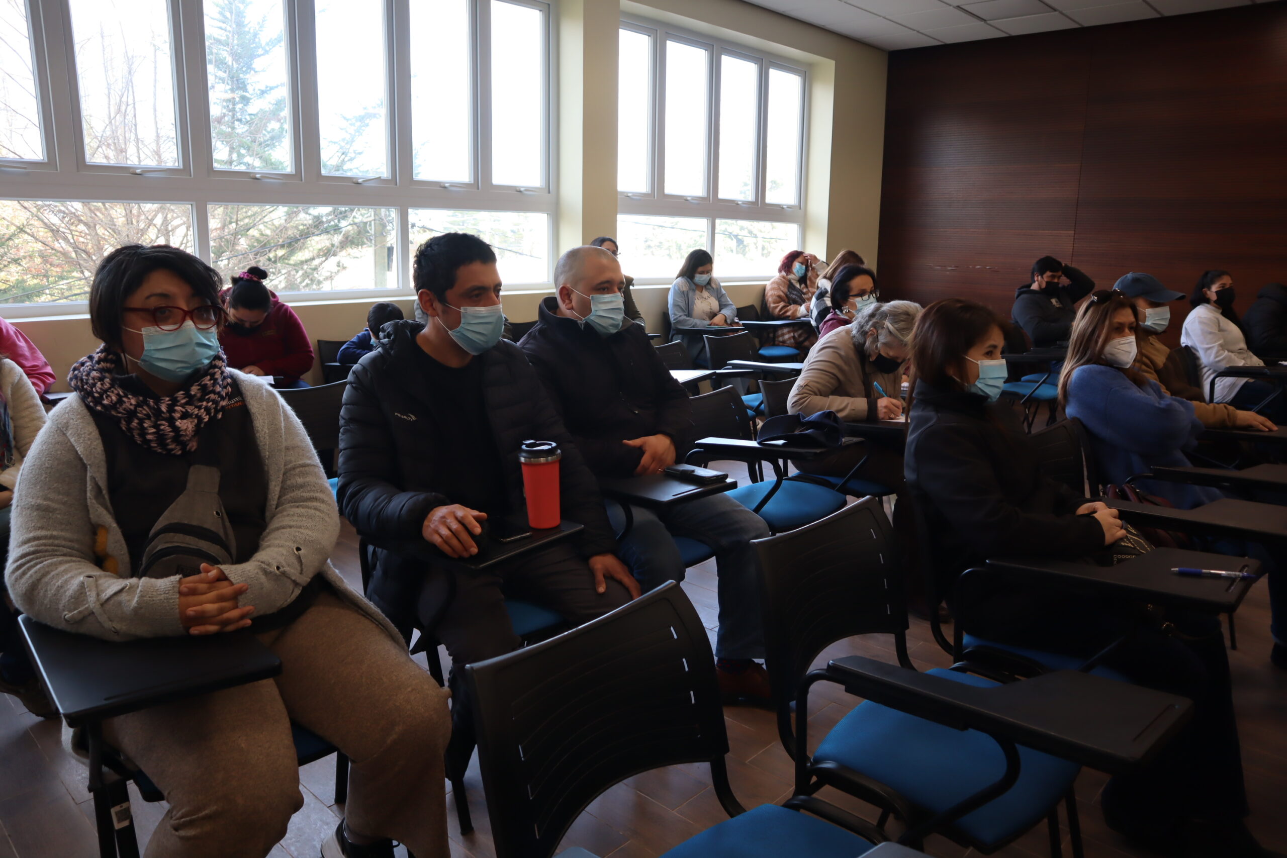 GRAN CONVOCATORIA EN ENCUENTRO DE PADRES Y APODERADOS DEL PROGRAMA SEMILLA